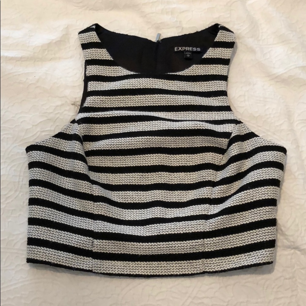 Black and white crop top